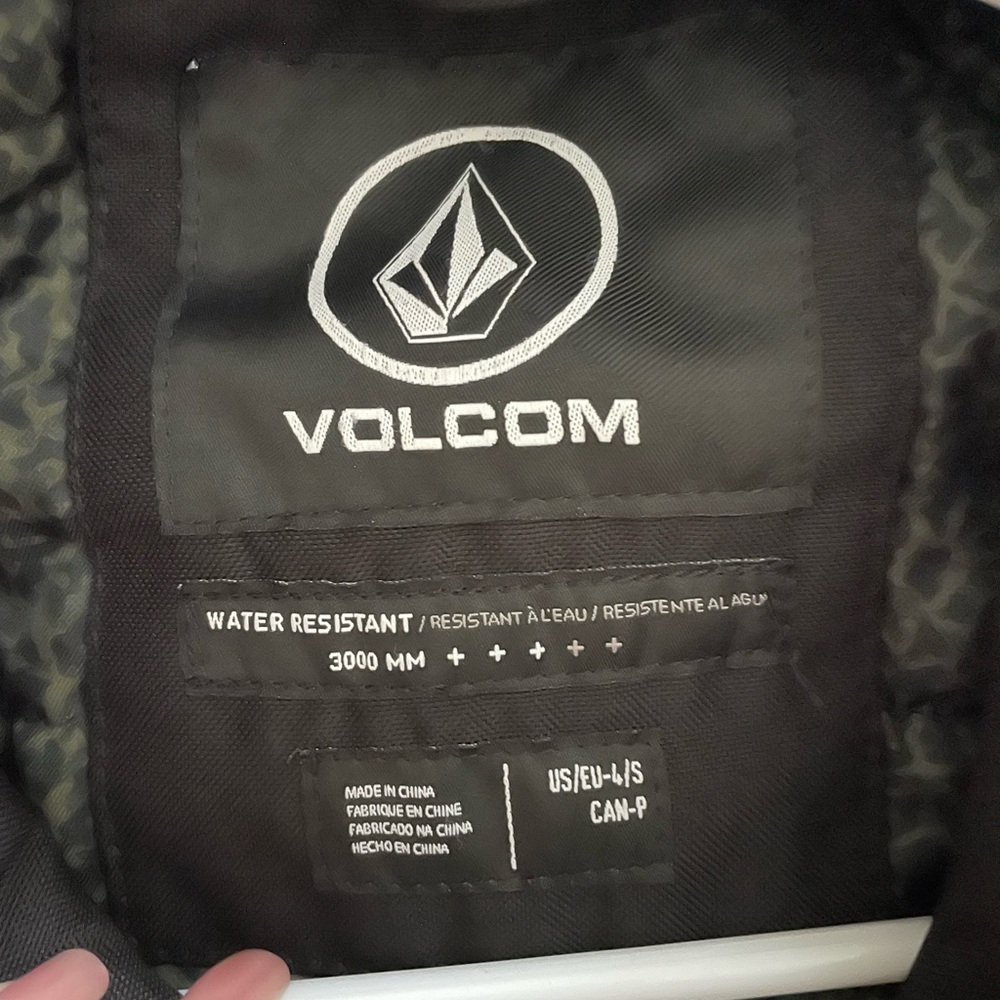 Volcom Water Resistant Jacket - Picture 2 of 3